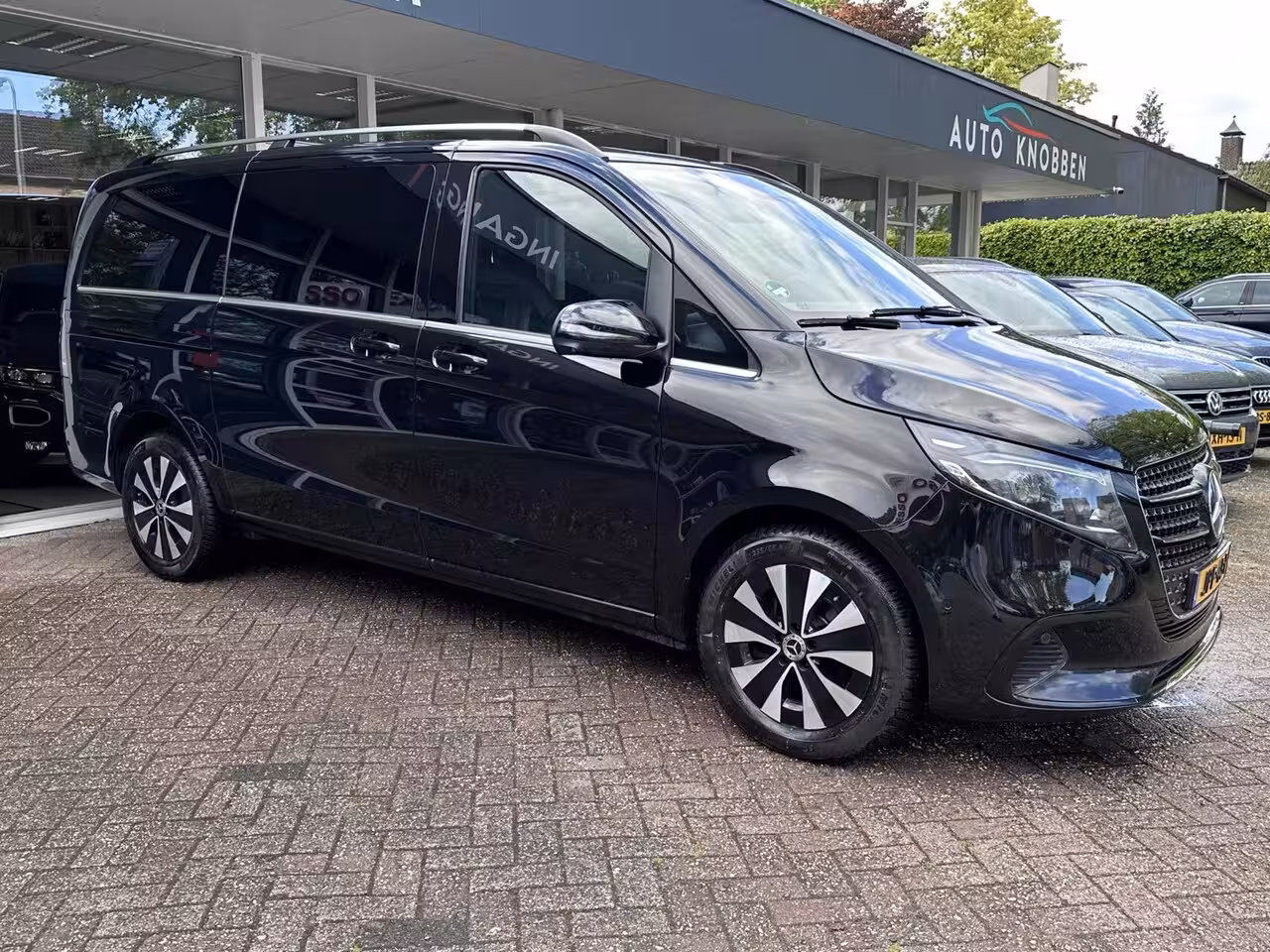 Mercedes-Benz V-klasse 300d Lang Avantgarde 7p. INCL. BPM Led, 360 Camera, Leer
