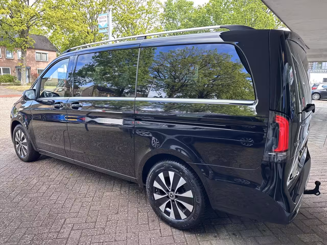 Mercedes-Benz V-klasse 300d Lang Avantgarde 7p. INCL. BPM Led, 360 Camera, Leer