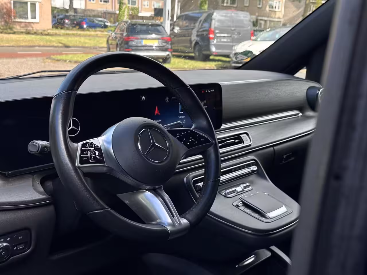 Mercedes-Benz V-klasse 300d Lang Avantgarde 7p. INCL. BPM Led, 360 Camera, Leer
