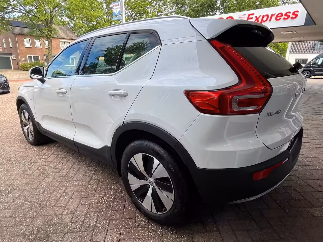 Volvo XC40 1.5 T5 Twin Engine Momentum Pro