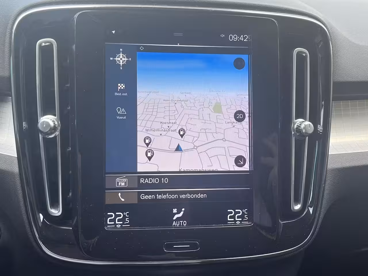 Volvo XC40 1.5 T5 Twin Engine Momentum Pro
