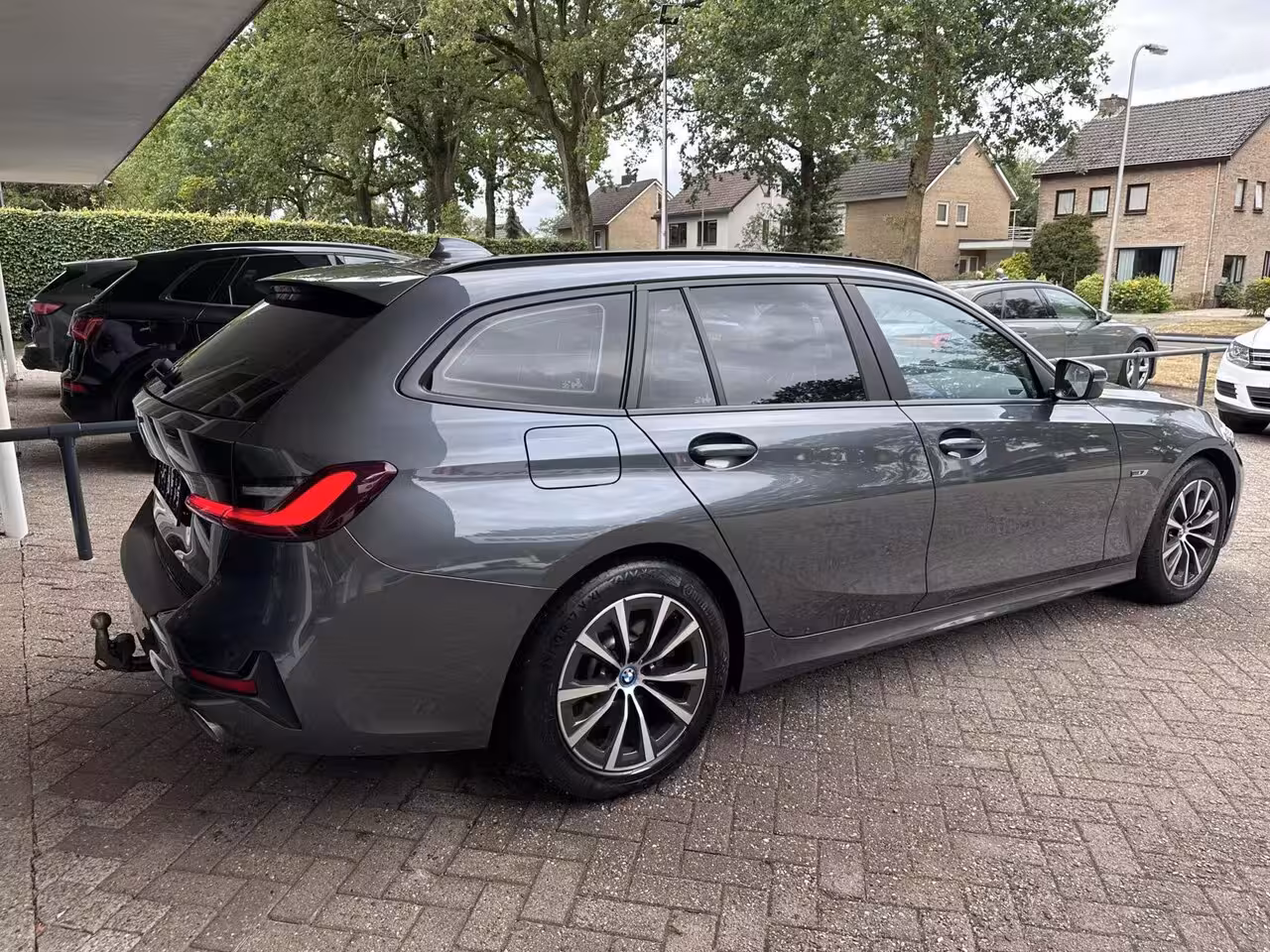 BMW 3-serie Touring 330e Laser Led, Head-Up, ACC, Trekhaak, Pdc, LM