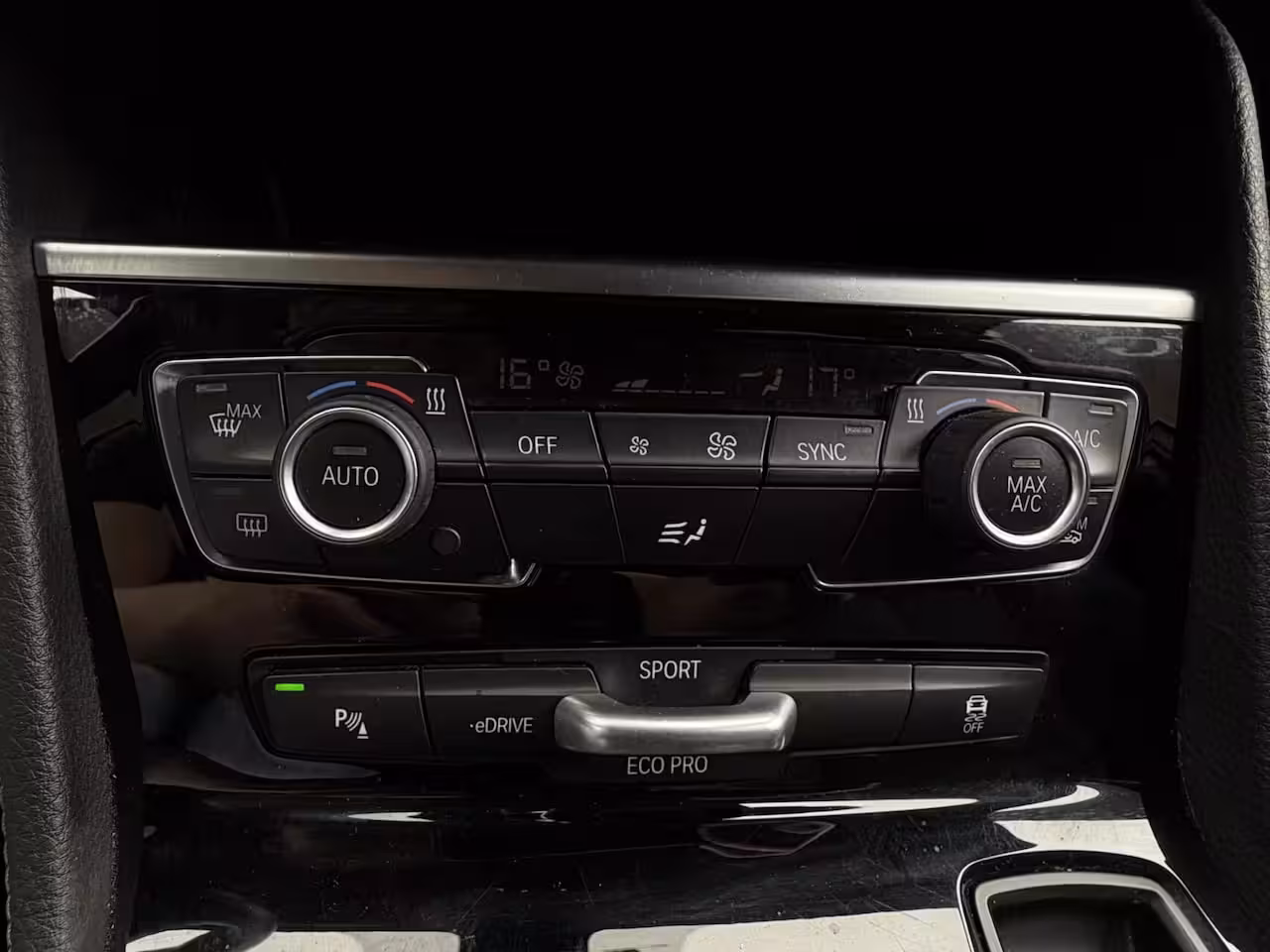BMW 2-serie Active Tourer 225xe iPerformance Climat, Bluetooth, Navi, LM