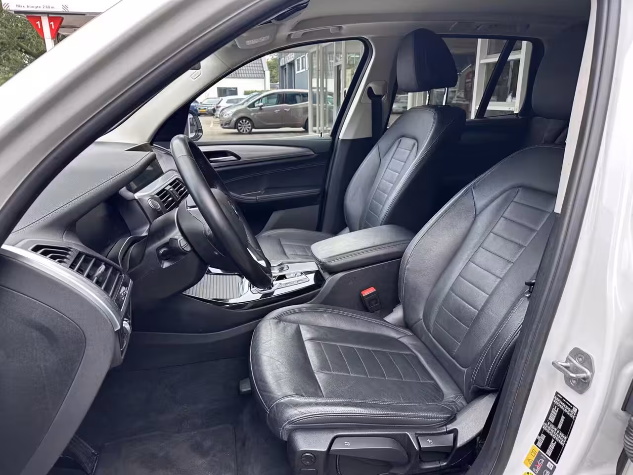 BMW X3 xDrive30e Luxury Line Led, 360 Camera, Head-Up, Leer