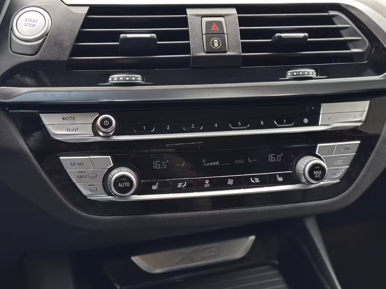 BMW X3 xDrive30e Luxury Line Led, 360 Camera, Head-Up, Leer