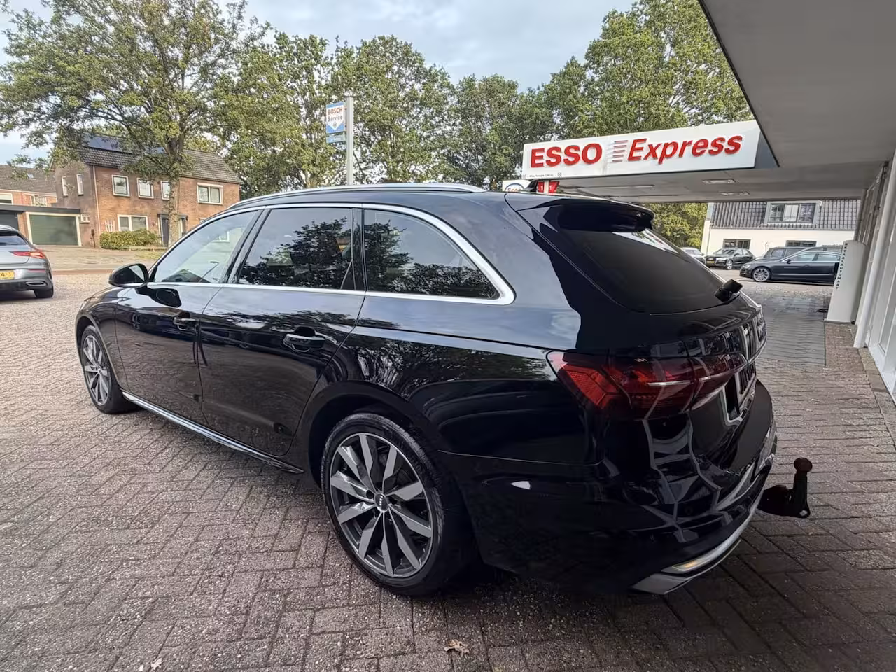 Audi A4 Avant 40 TFSI Launch edition Sport Trekhaak, Climat, LM