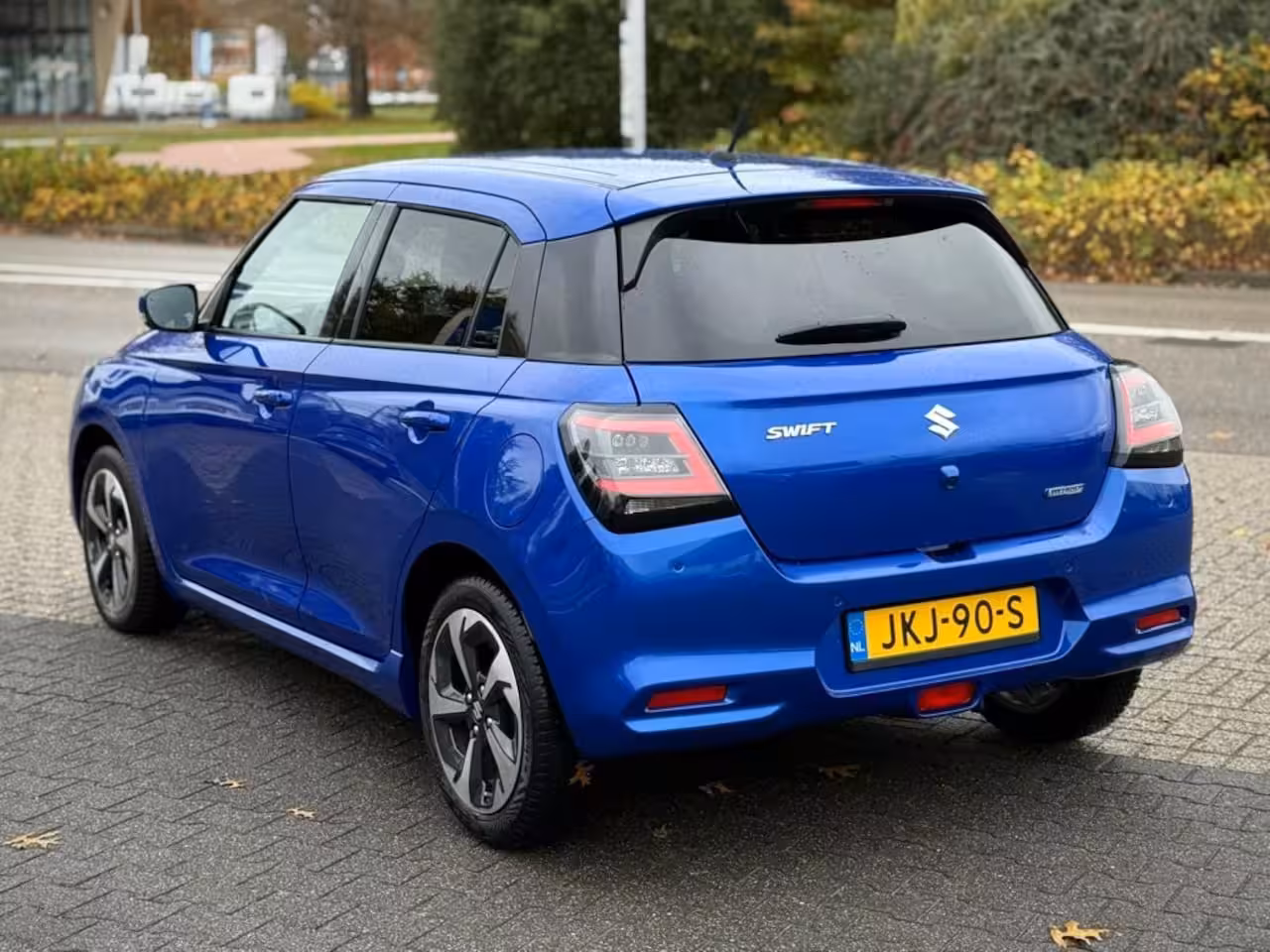 Suzuki Swift 1.2 STYLE SMART HYBR. KEYLESS ECC CAMERA NAVI ADD. CRUISE