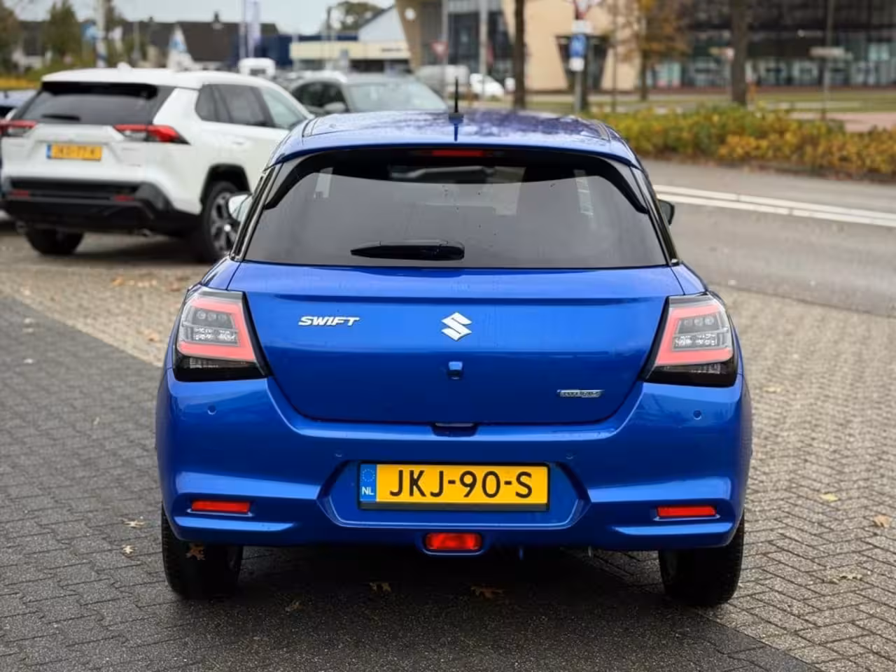 Suzuki Swift 1.2 STYLE SMART HYBR. KEYLESS ECC CAMERA NAVI ADD. CRUISE