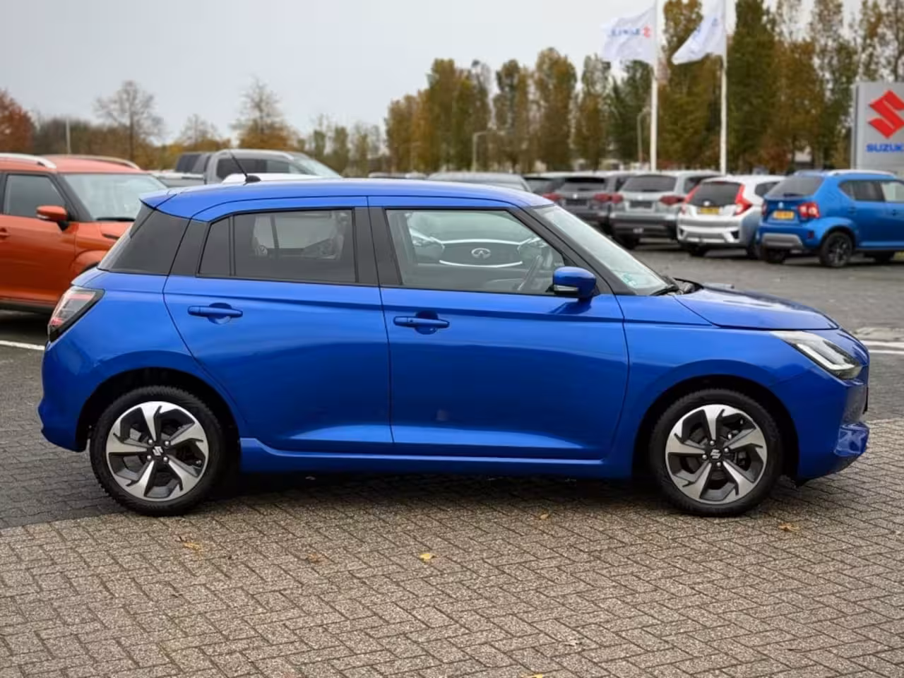 Suzuki Swift 1.2 STYLE SMART HYBR. KEYLESS ECC CAMERA NAVI ADD. CRUISE