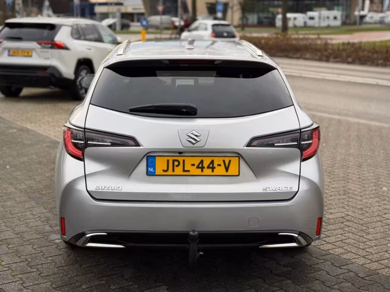 Suzuki Swace 1.8 HYBRID A/T SELECT