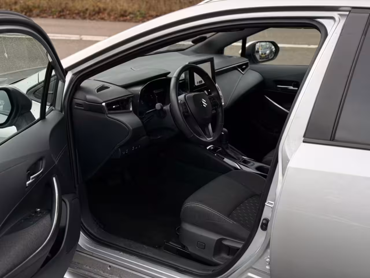 Suzuki Swace 1.8 HYBRID A/T SELECT