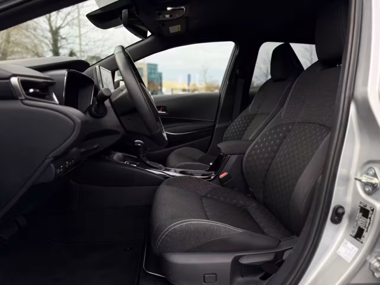 Suzuki Swace 1.8 HYBRID A/T SELECT