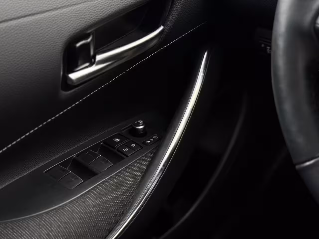Suzuki Swace 1.8 HYBRID A/T SELECT
