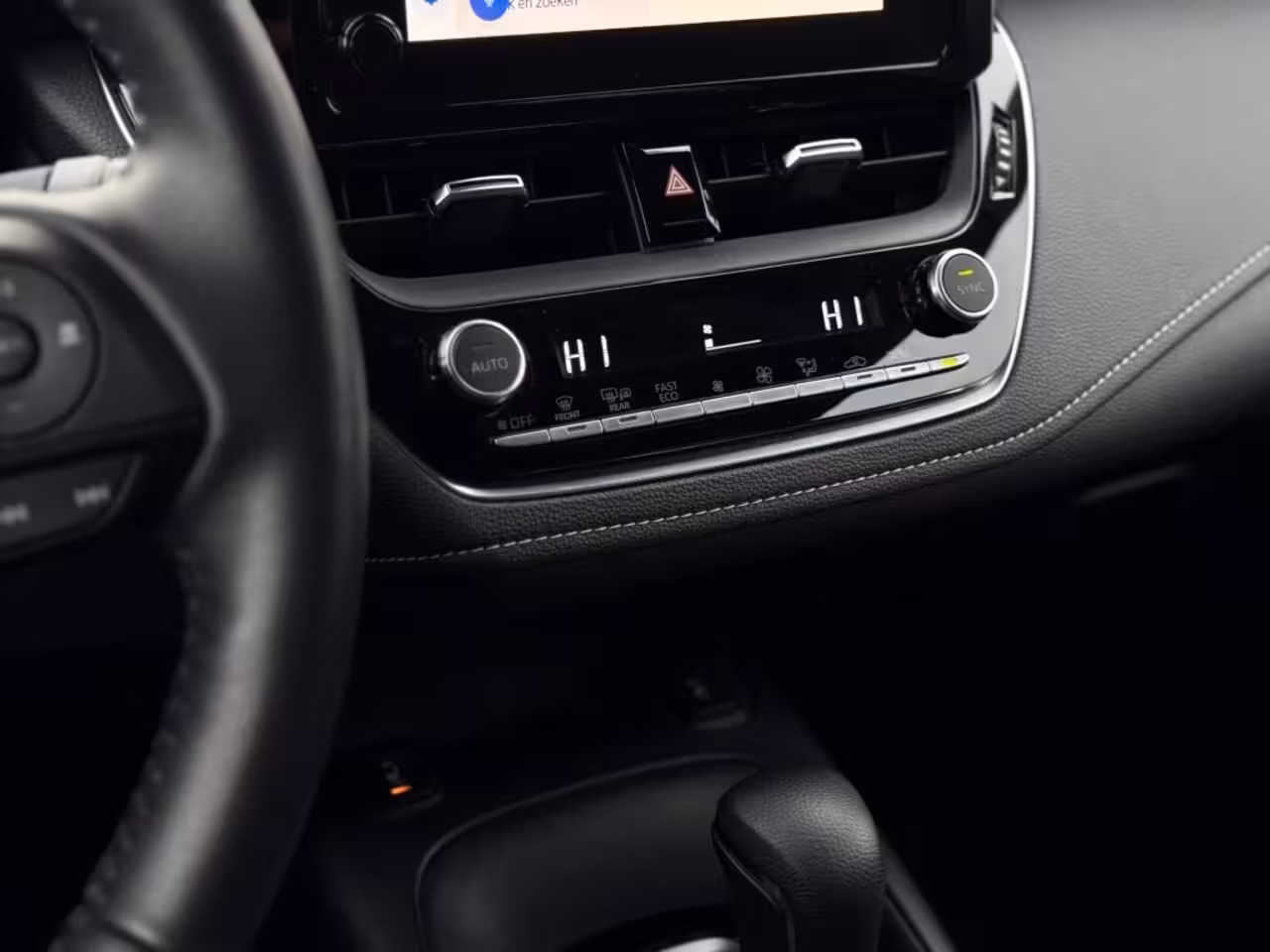 Suzuki Swace 1.8 HYBRID A/T SELECT