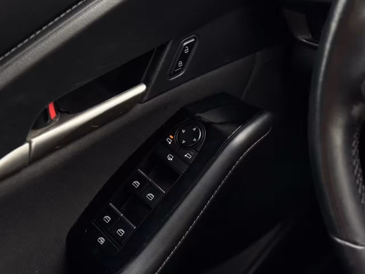Mazda CX-30 2.0 e-skyactive-G M hybrid trekhaak head-up carplay navi