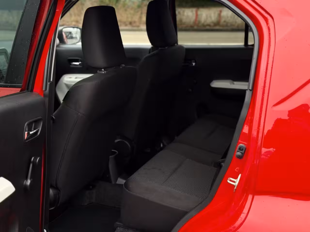 Suzuki Ignis 1.2 SELECT A/T NL-AUTO CAMERA CARPLAY AIRCO garantie tot 2030