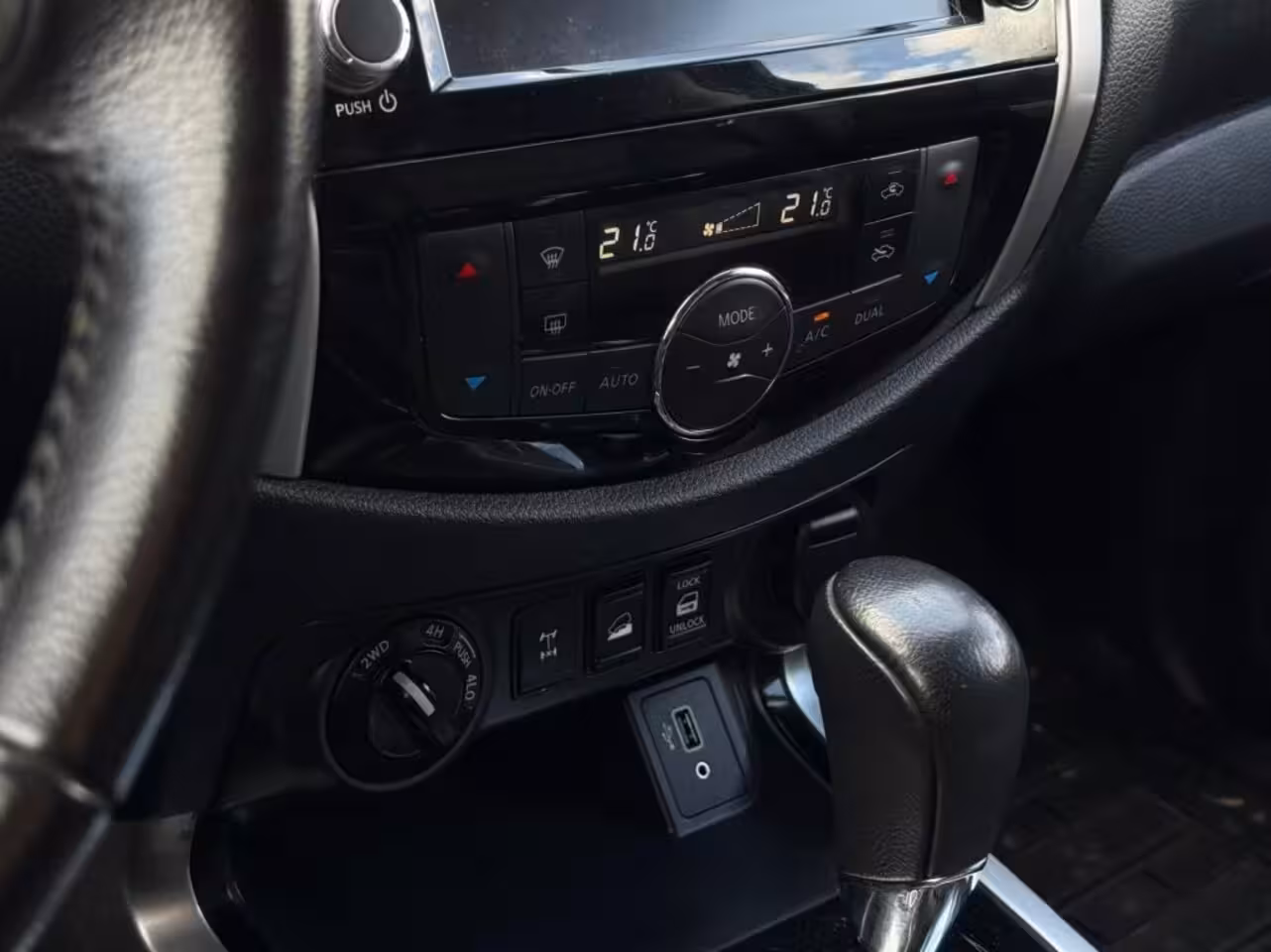 Nissan Navara 2.3 DCI 190PK A/T CAMERA CARPLAY TREKHAAK 3500KG