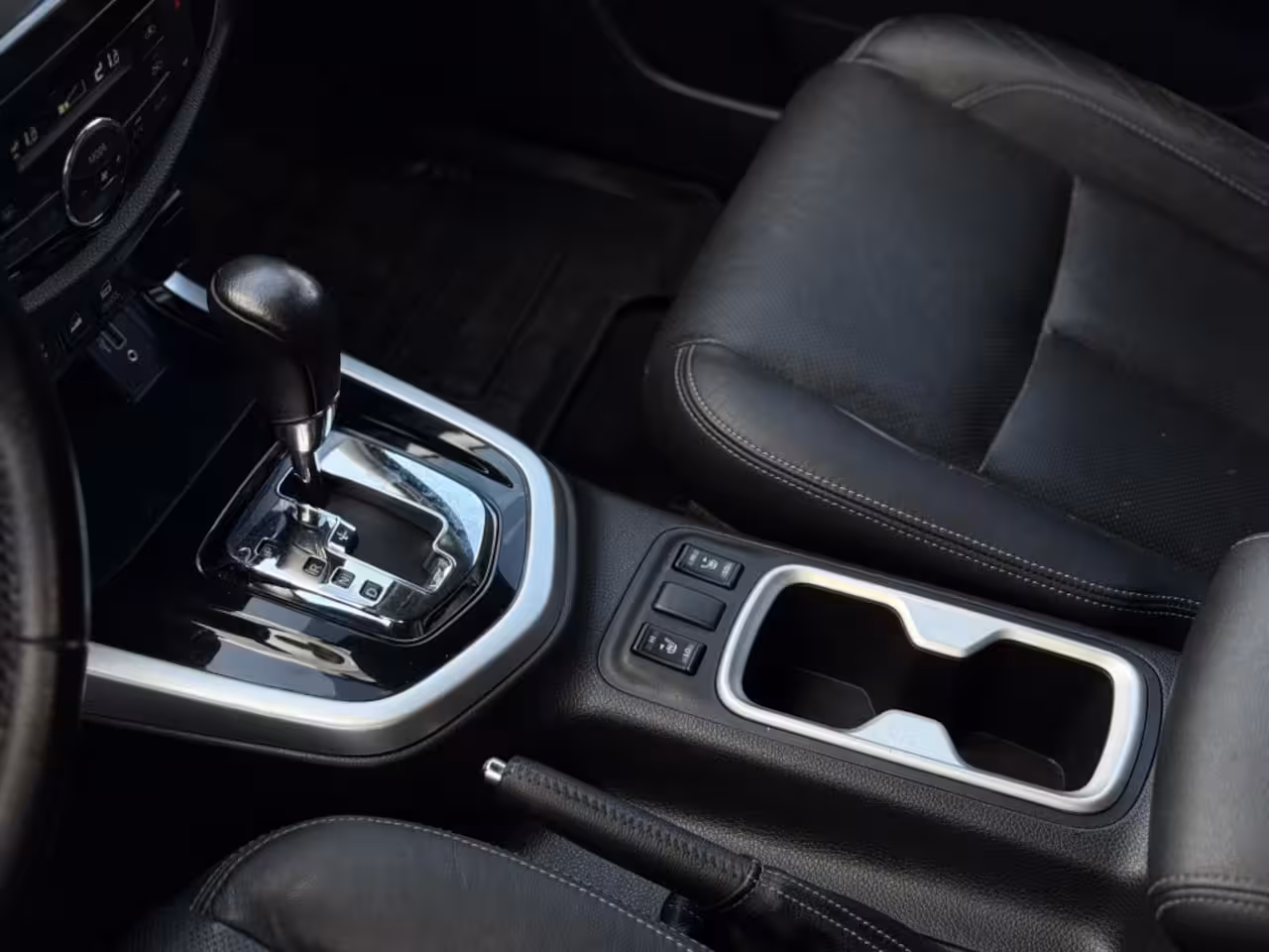 Nissan Navara 2.3 DCI 190PK A/T CAMERA CARPLAY TREKHAAK 3500KG