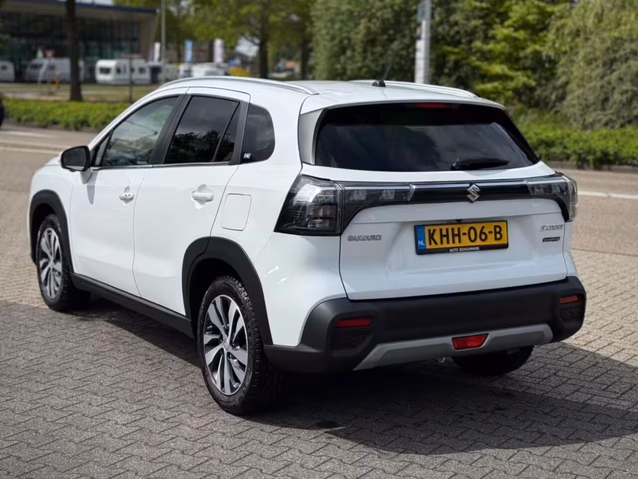 Suzuki S-Cross 1.5 HYBRID STYLE A/T PANO CARPLAY 360 CAMERA ADD. CRUISE