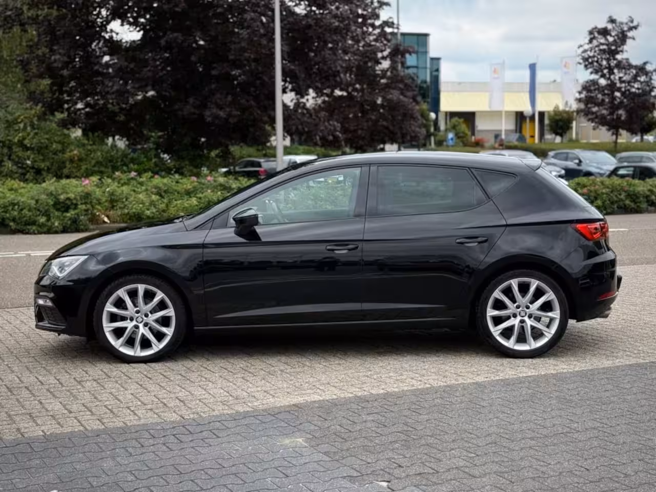 Seat Leon 1.5TSI FR VIRTUAL DASHBOARD KEYLESS CAMERA ADD.CRUISE TREKHAAK