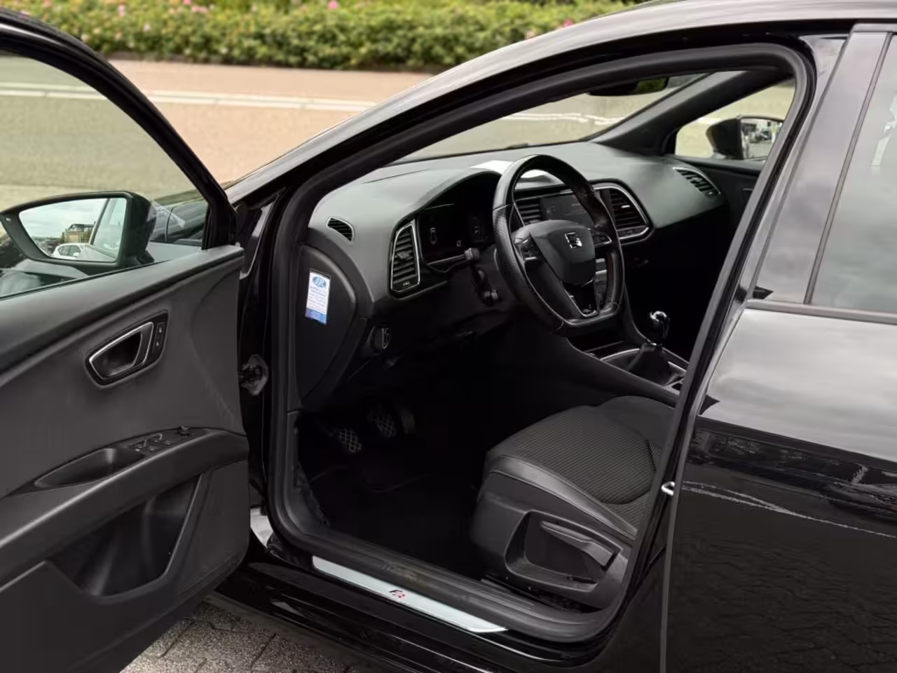 Seat Leon 1.5TSI FR VIRTUAL DASHBOARD KEYLESS CAMERA ADD.CRUISE TREKHAAK