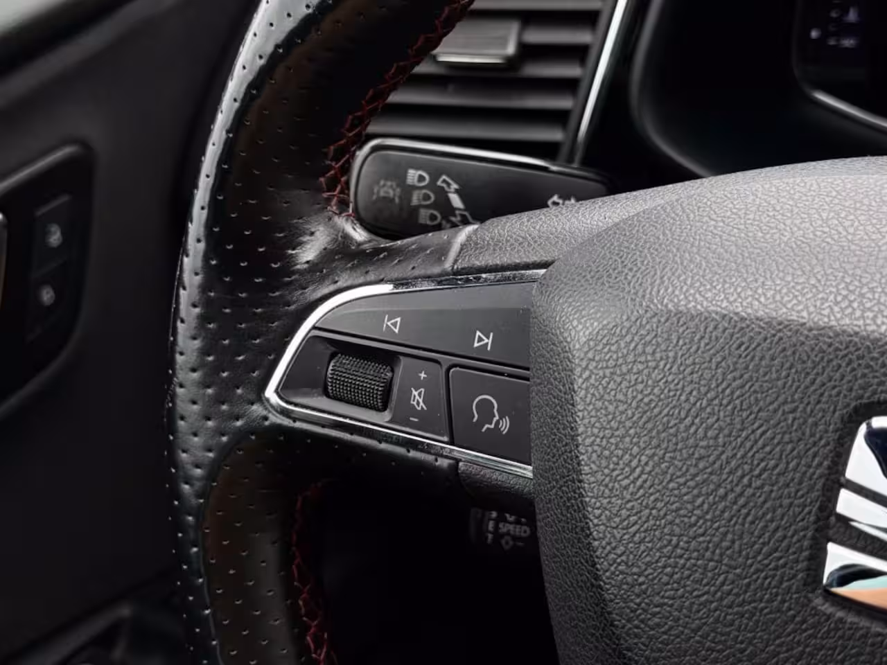 Seat Leon 1.5TSI FR VIRTUAL DASHBOARD KEYLESS CAMERA ADD.CRUISE TREKHAAK