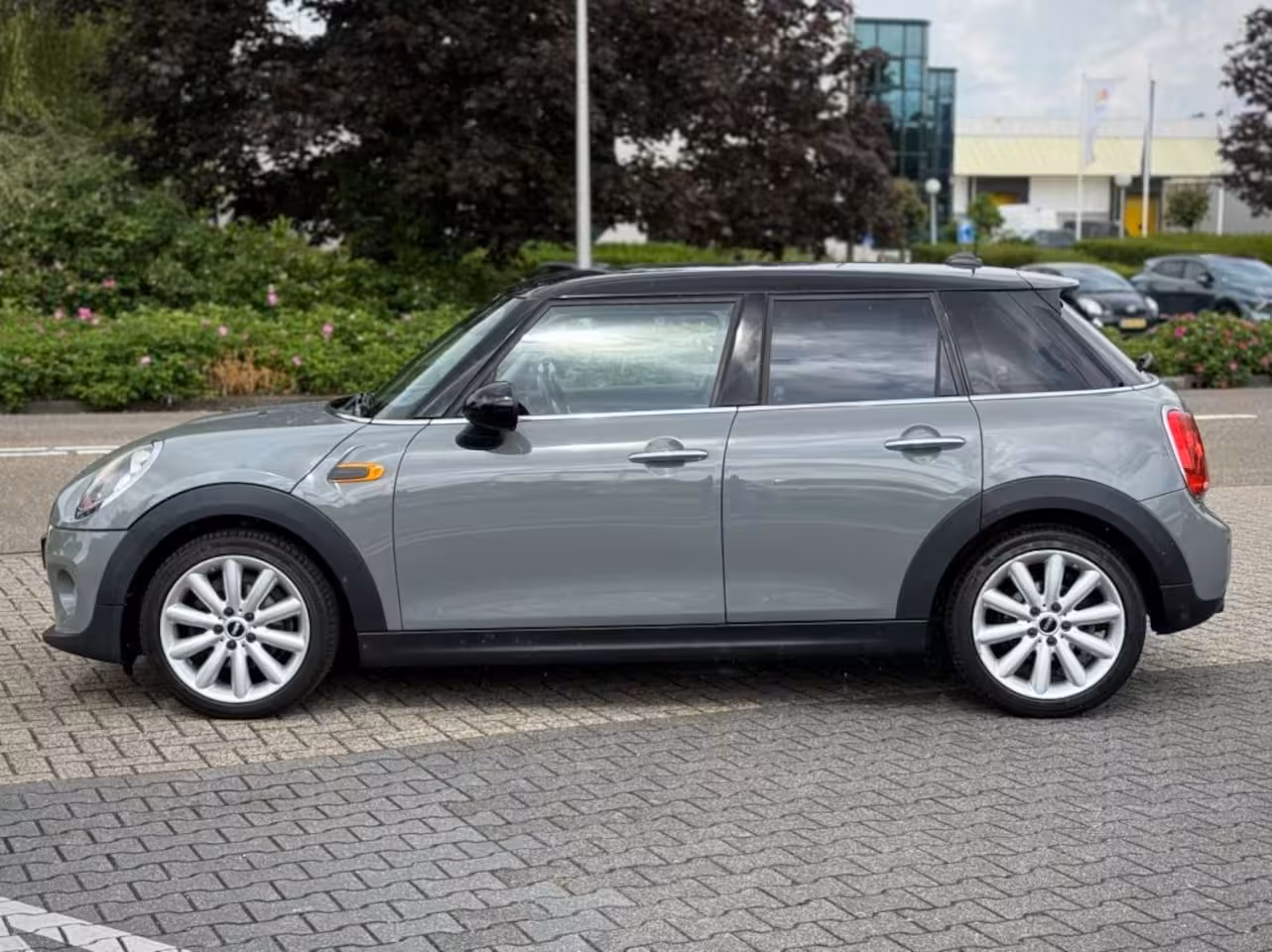 Mini Cooper 1.5 136PK AUTOMAAT NAVI CRUISE