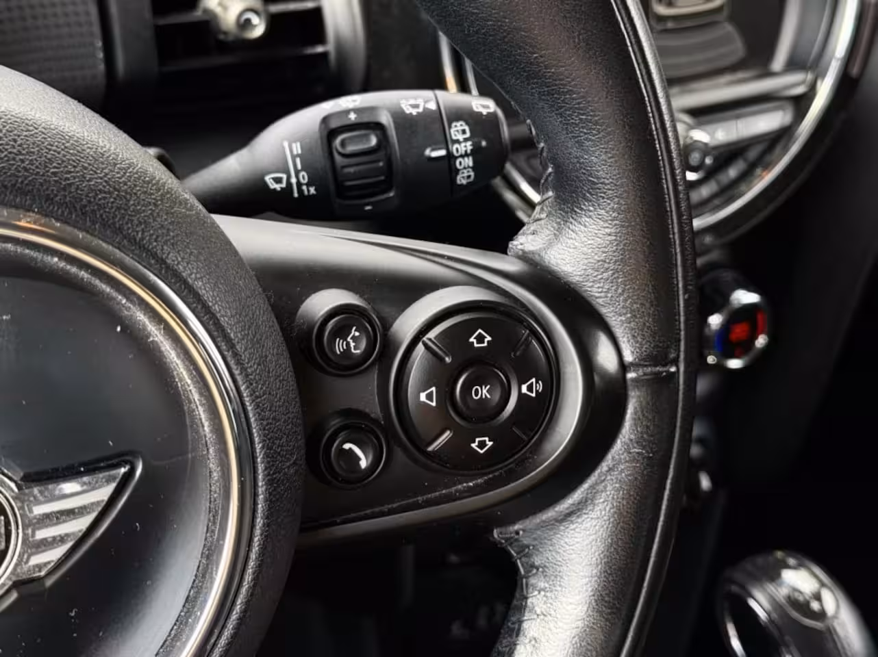 Mini Cooper 1.5 136PK AUTOMAAT NAVI CRUISE
