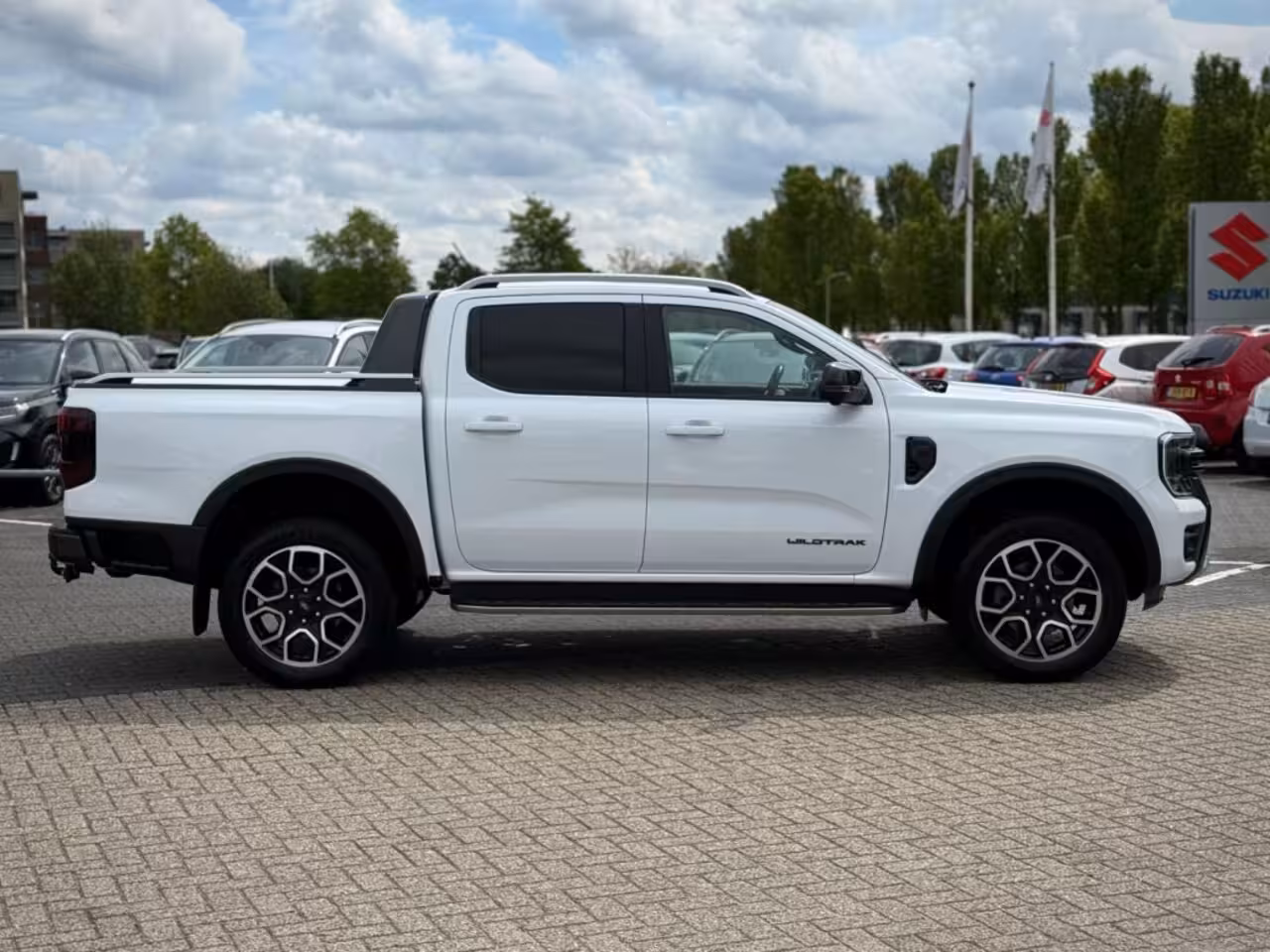 Ford Ranger 3.0 V6 240 PK KEYLESS WILDTRAK ELEKTRISCH ROLLUIK