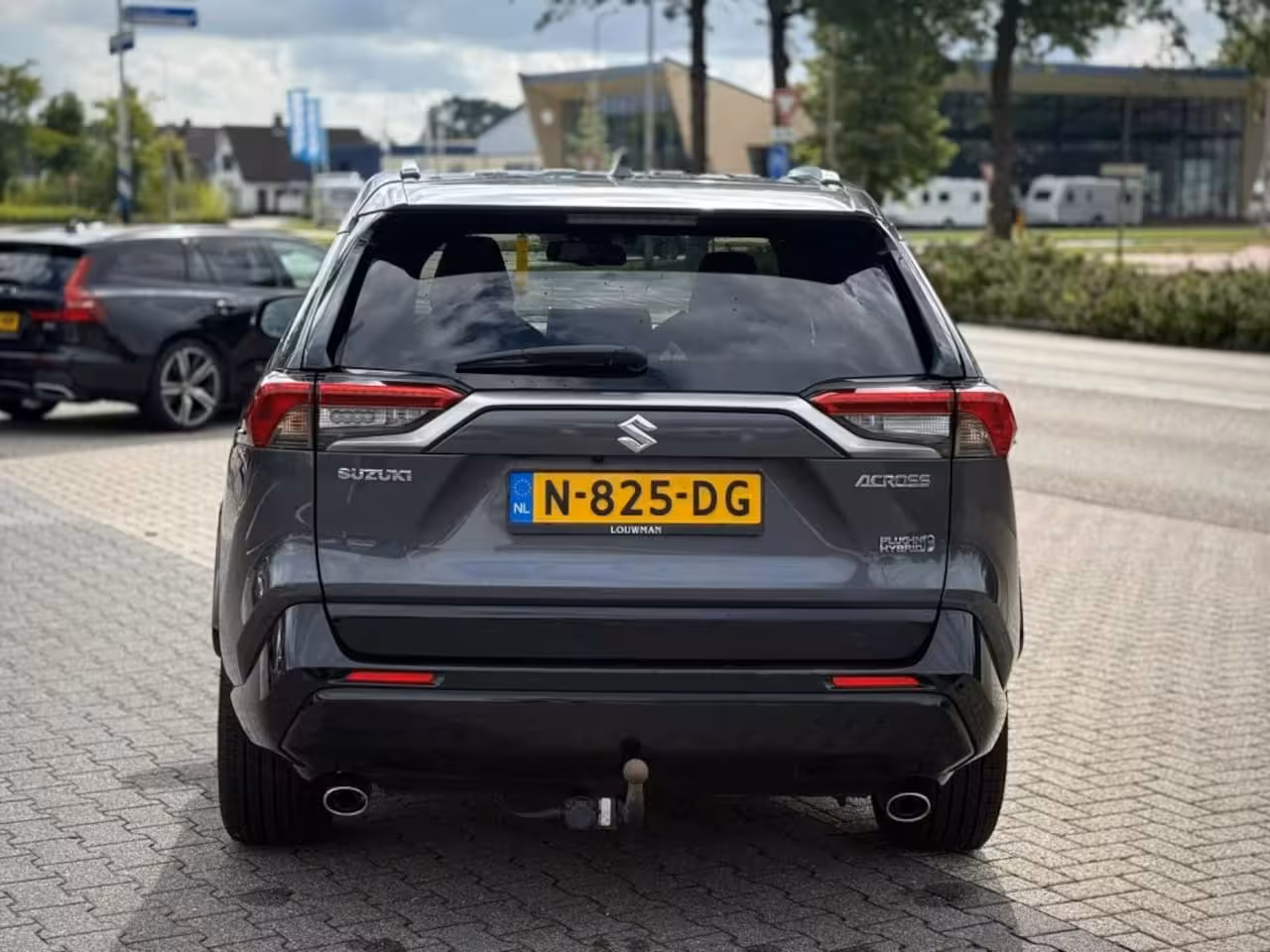 Suzuki Across 2.5 PLUG-IN STYLE TREKHAAK CARPLAY SENSOREN STOEL EN STUURVERWARMING