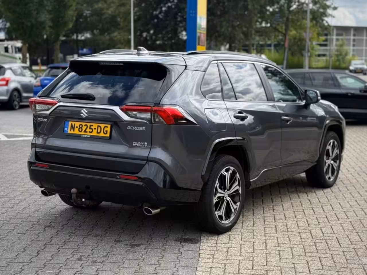 Suzuki Across 2.5 PLUG-IN STYLE TREKHAAK CARPLAY SENSOREN STOEL EN STUURVERWARMING