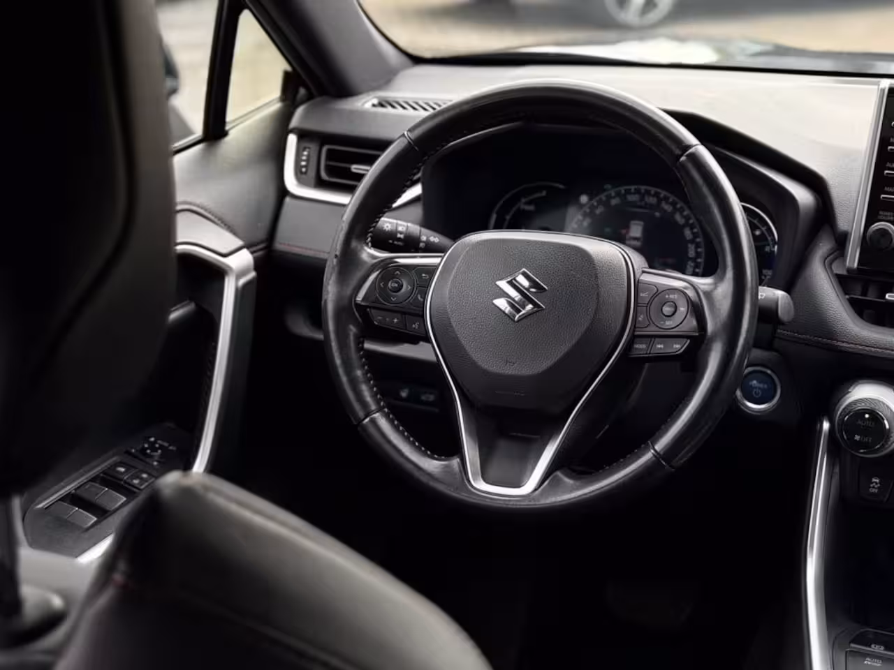 Suzuki Across 2.5 PLUG-IN STYLE TREKHAAK CARPLAY SENSOREN STOEL EN STUURVERWARMING