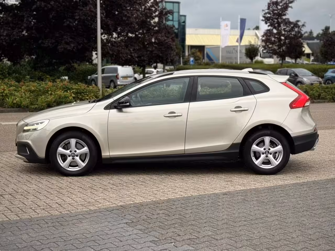 Volvo V40 Cross Country 1.5 T3 A/T TREKHAAK