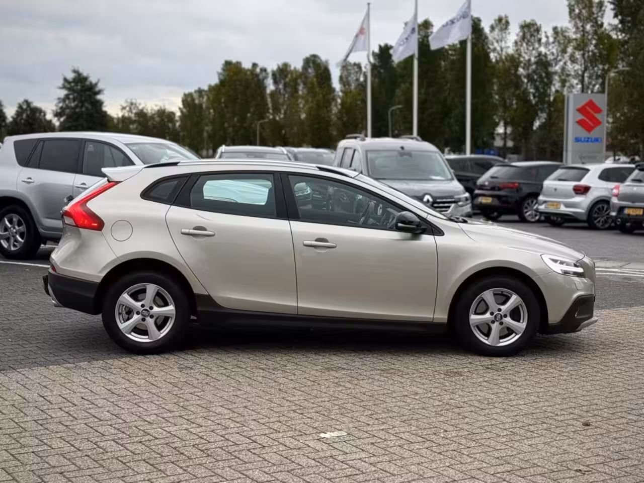 Volvo V40 Cross Country 1.5 T3 A/T TREKHAAK