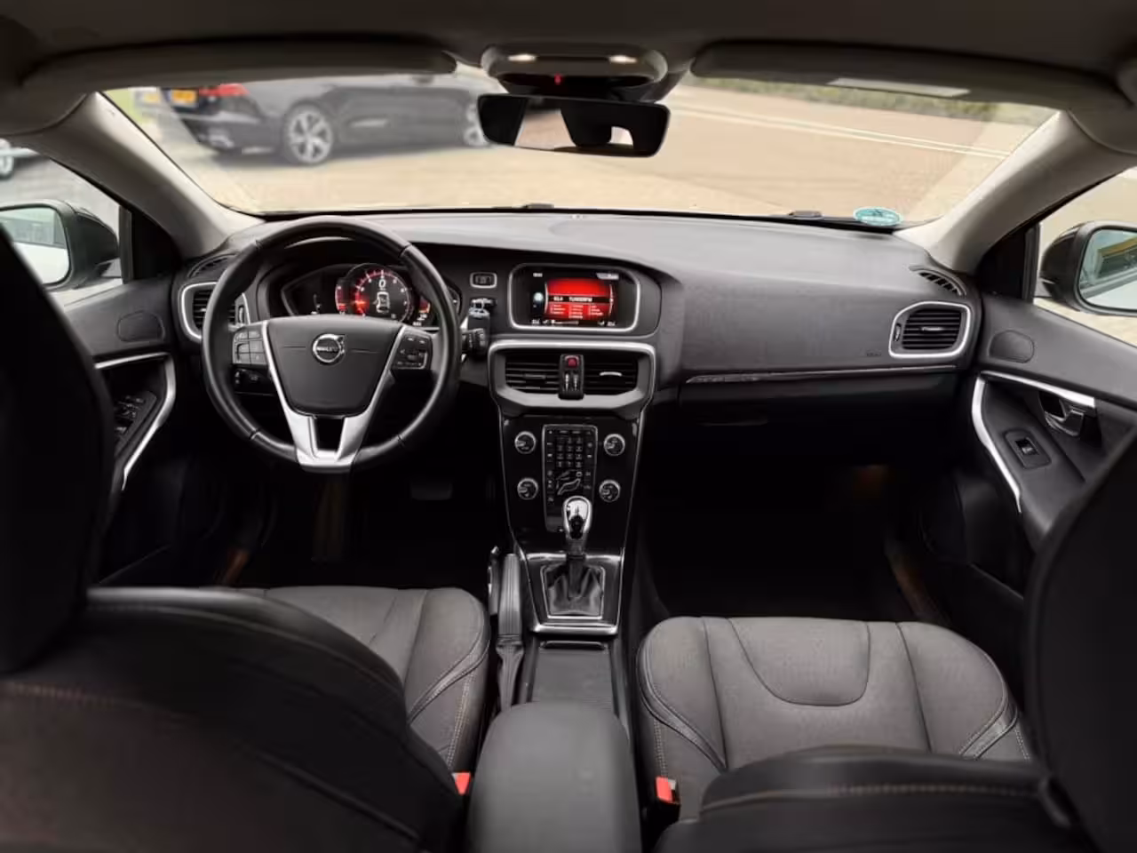 Volvo V40 Cross Country 1.5 T3 A/T TREKHAAK