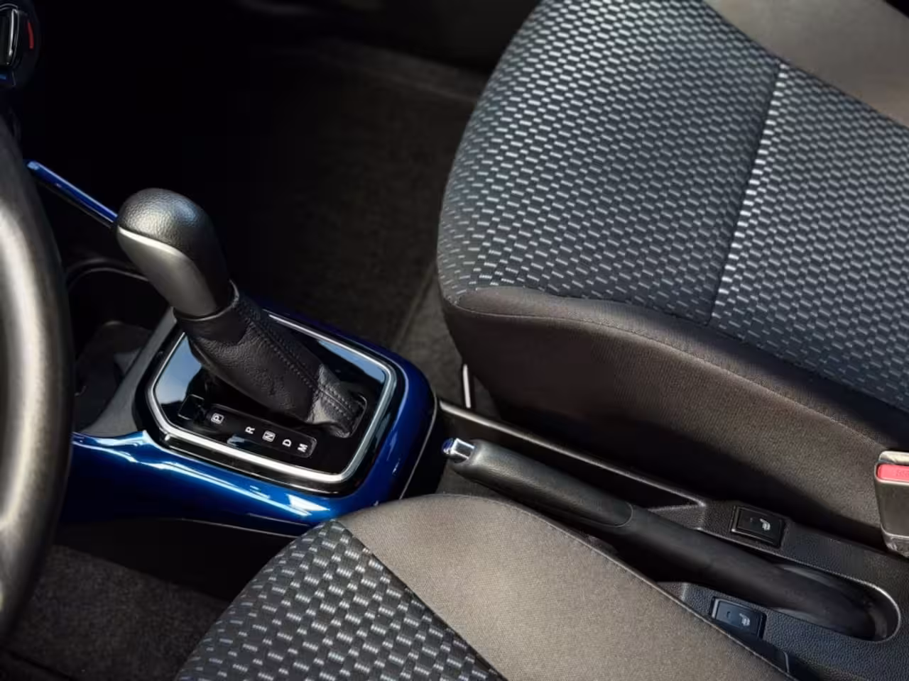 Suzuki Ignis 1.2 A/T SELECT CARPLAY NAVI CAMERA