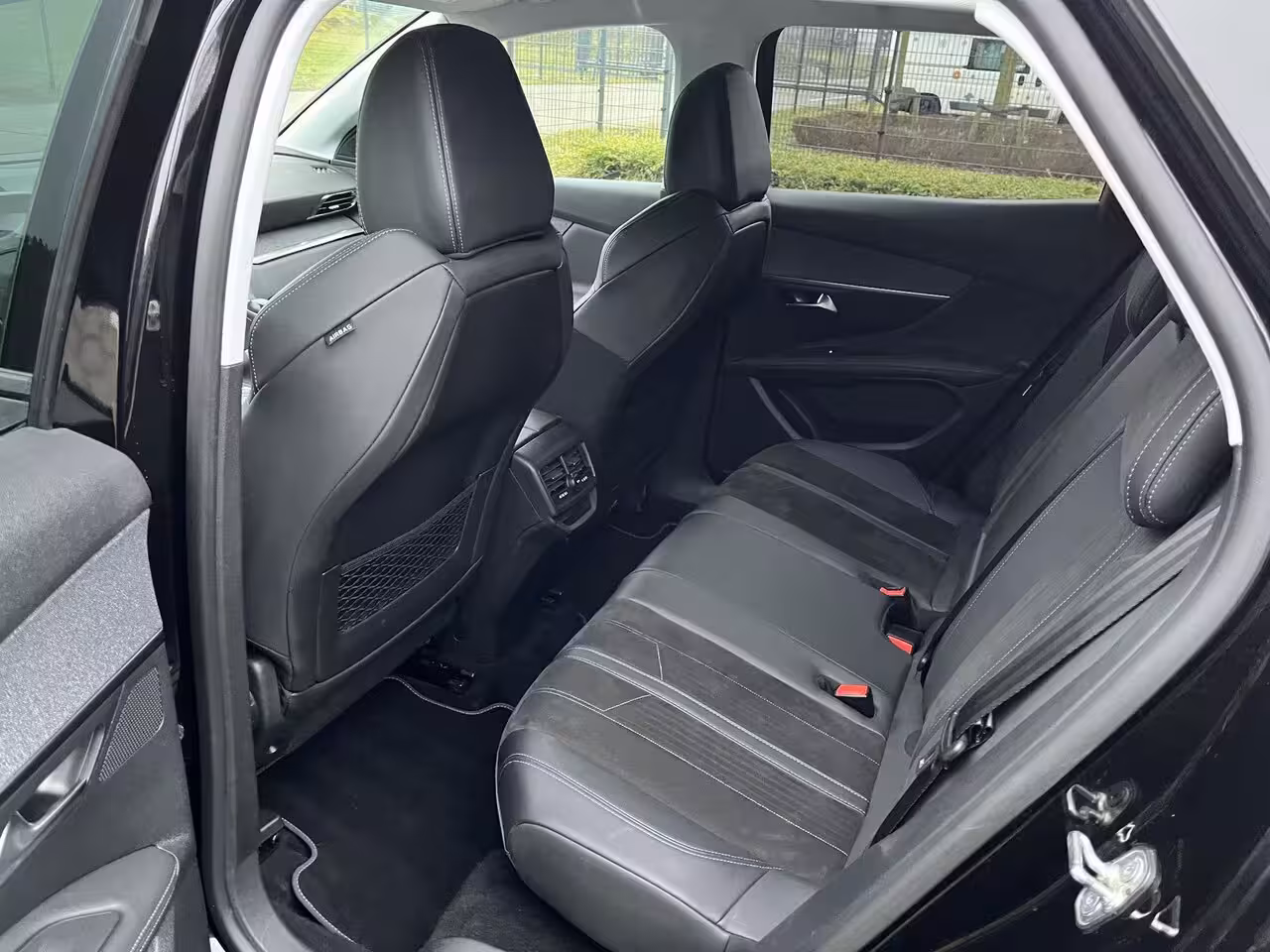 Peugeot 3008 1.2 PureTech Crossway * Carplay * Camera * Garantie * Nieuwe Distributieriem