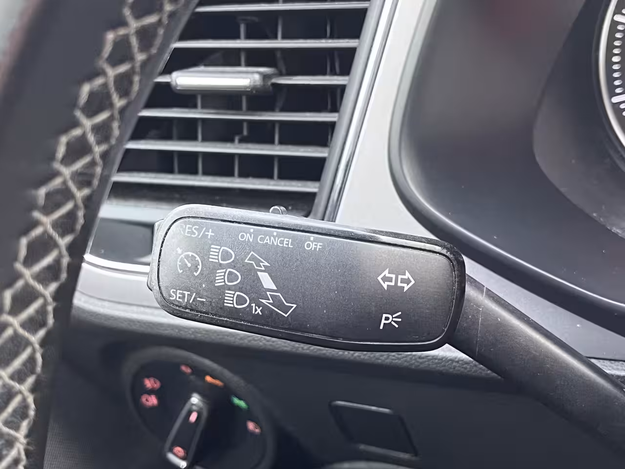 Seat Leon 1.0 TSI Style Business * Carplay * Led * Garantie * Navi