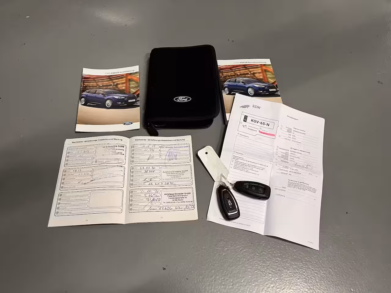Ford Focus Wagon 1.0 Titanium * Navi * Nieuwe Distr. * Garantie