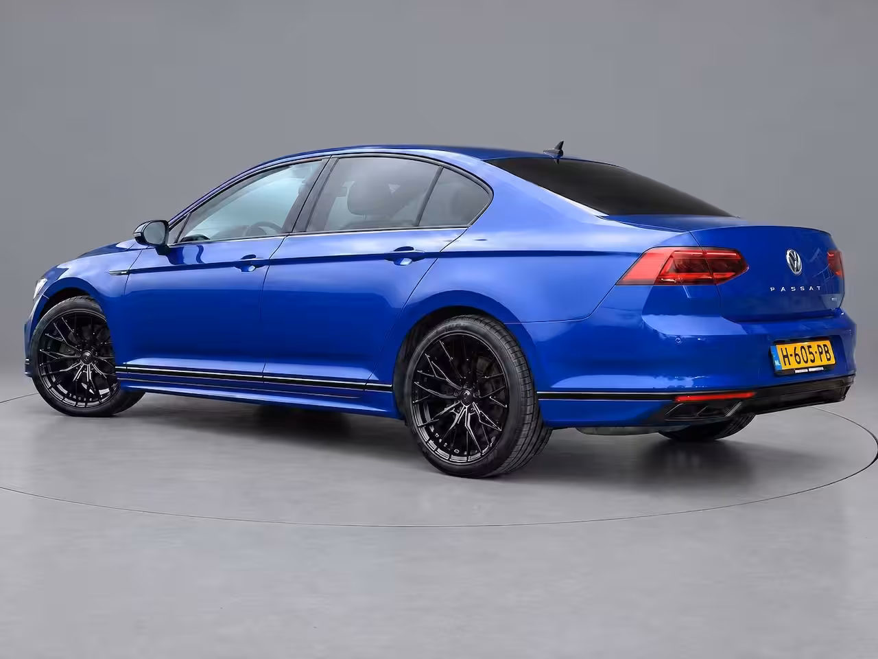 Volkswagen Passat 2.0 TSI 4Motion Elegance Business R | 272PK Fabrieks af | NAP | Clima | Adapt. Cruise | Le
