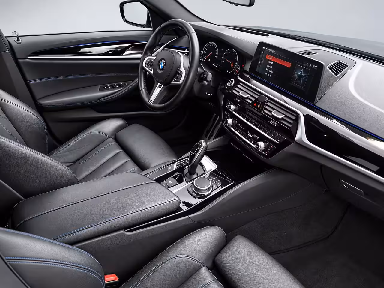 BMW 5-serie Touring 530i High Executive M-Sport | Clima | Adapt. Cruise | Multimedia/Navi | Pano | Leder| PDC