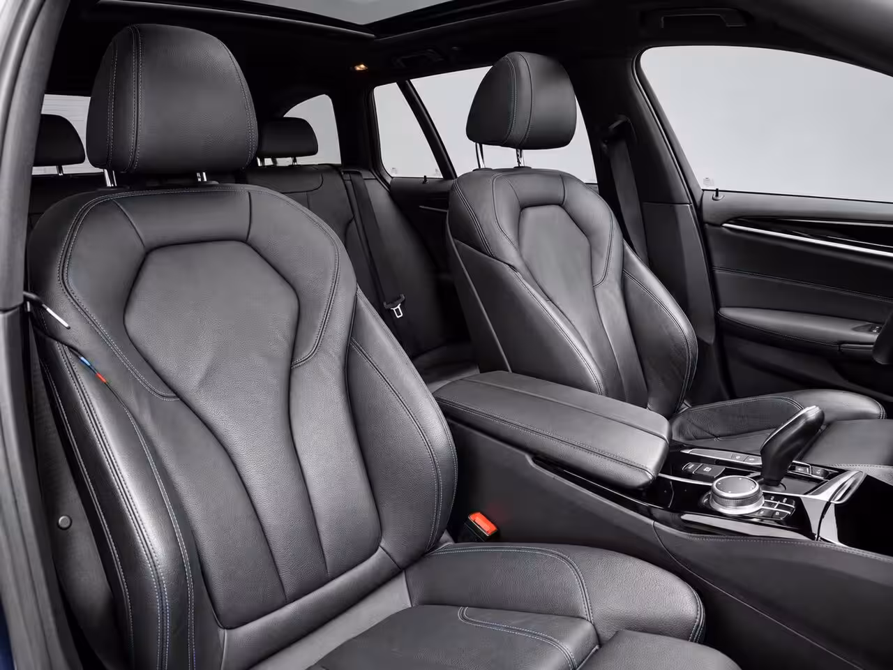 BMW 5-serie Touring 530i High Executive M-Sport | Clima | Adapt. Cruise | Multimedia/Navi | Pano | Leder| PDC