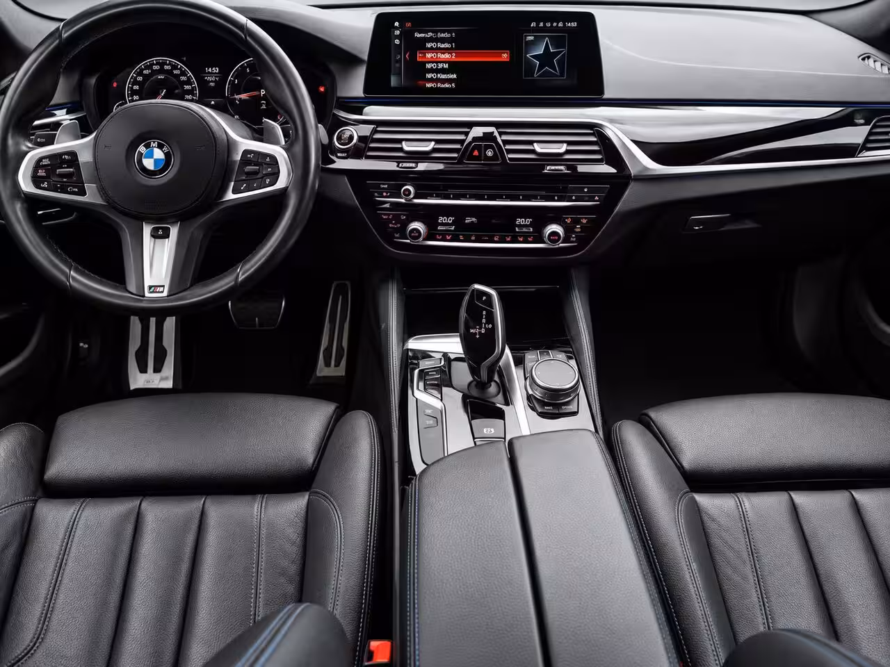 BMW 5-serie Touring 530i High Executive M-Sport | Clima | Adapt. Cruise | Multimedia/Navi | Pano | Leder| PDC