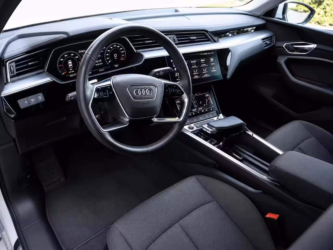 Audi e-tron Sportback 55 quattro Business edition 95 kWh | Clima | Cruise | Multimedia/Navi | Suur/-stoelverwarm