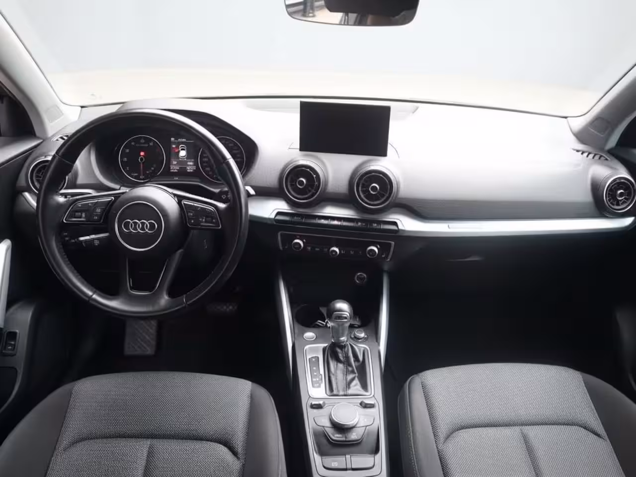 Audi Q2 30 TFSI Design Pro Line Plus | Clima | Cruise | Multimedia/Navi | Stoelverwarming | PDC |