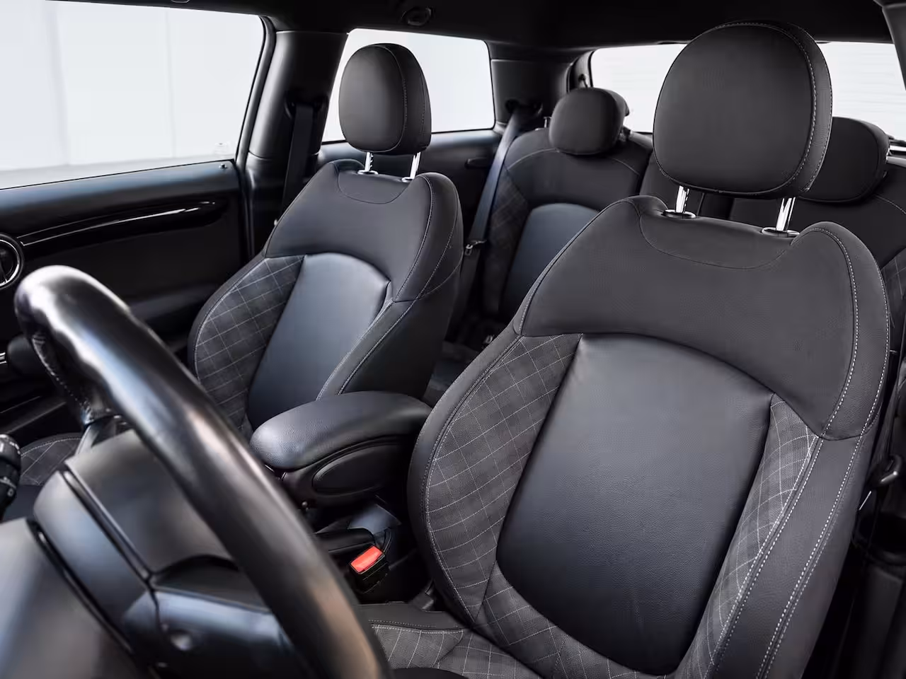 Mini 3-Deurs 1.5 Cooper Chili | Pano | Clima | Cruise | Multimedia/Navi | Stoelverwarming | PDC |