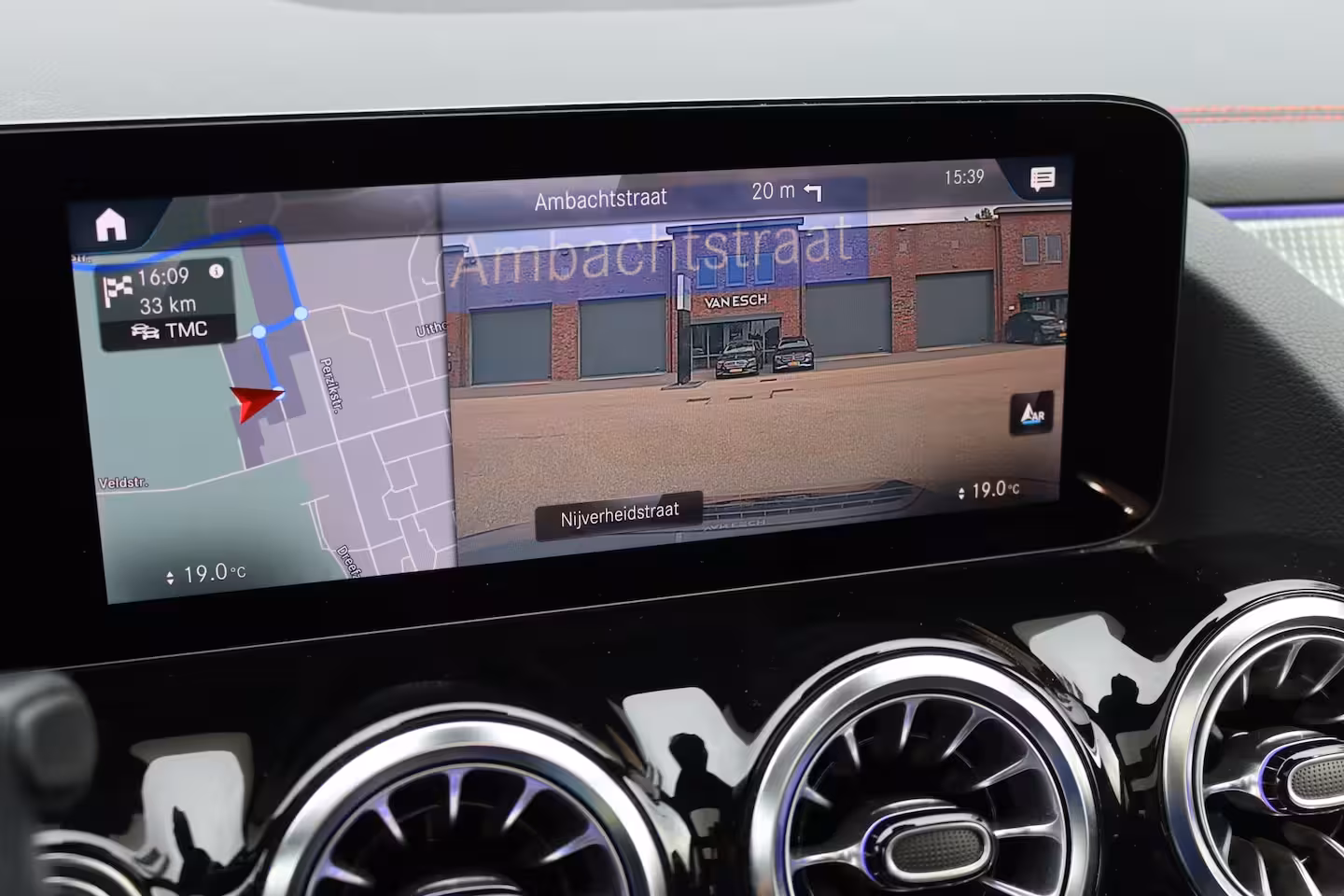 Mercedes-Benz EQA 250 Sport Edition 67 kWh | Panoramadak | Trekhaak | Widescreen | Keyless Go | Camera | Dod