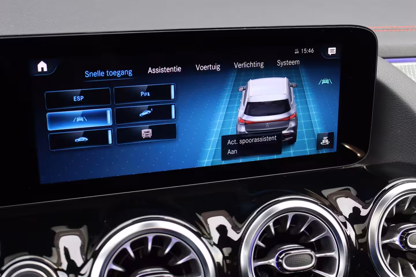 Mercedes-Benz EQA 250 Sport Edition 67 kWh | Panoramadak | Trekhaak | Widescreen | Keyless Go | Camera | Dod