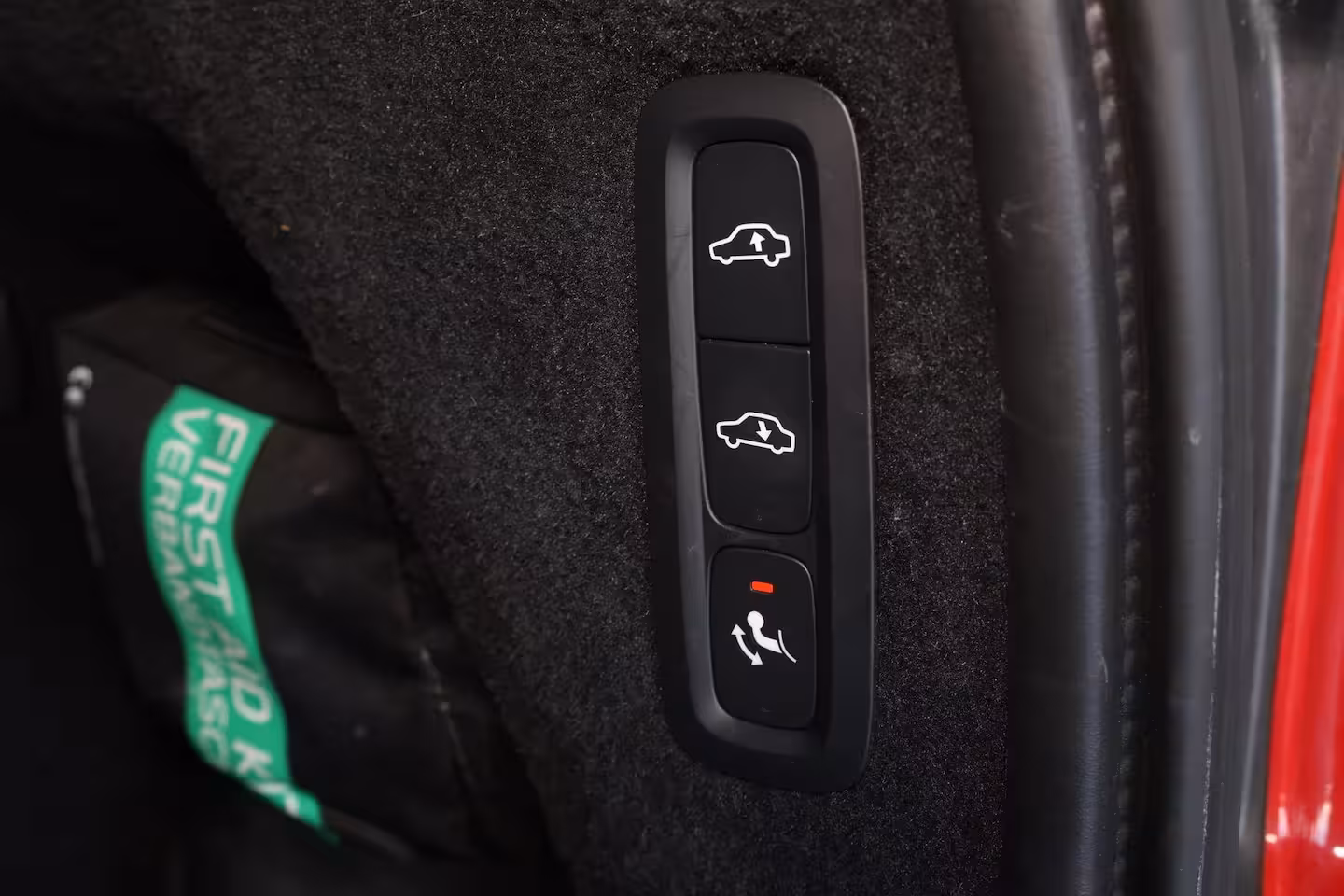 Volvo XC90 T8 Recharge AWD R-Design - Luchtvering - Panorama/schuifdak - IntelliSafe Assist & Surroun