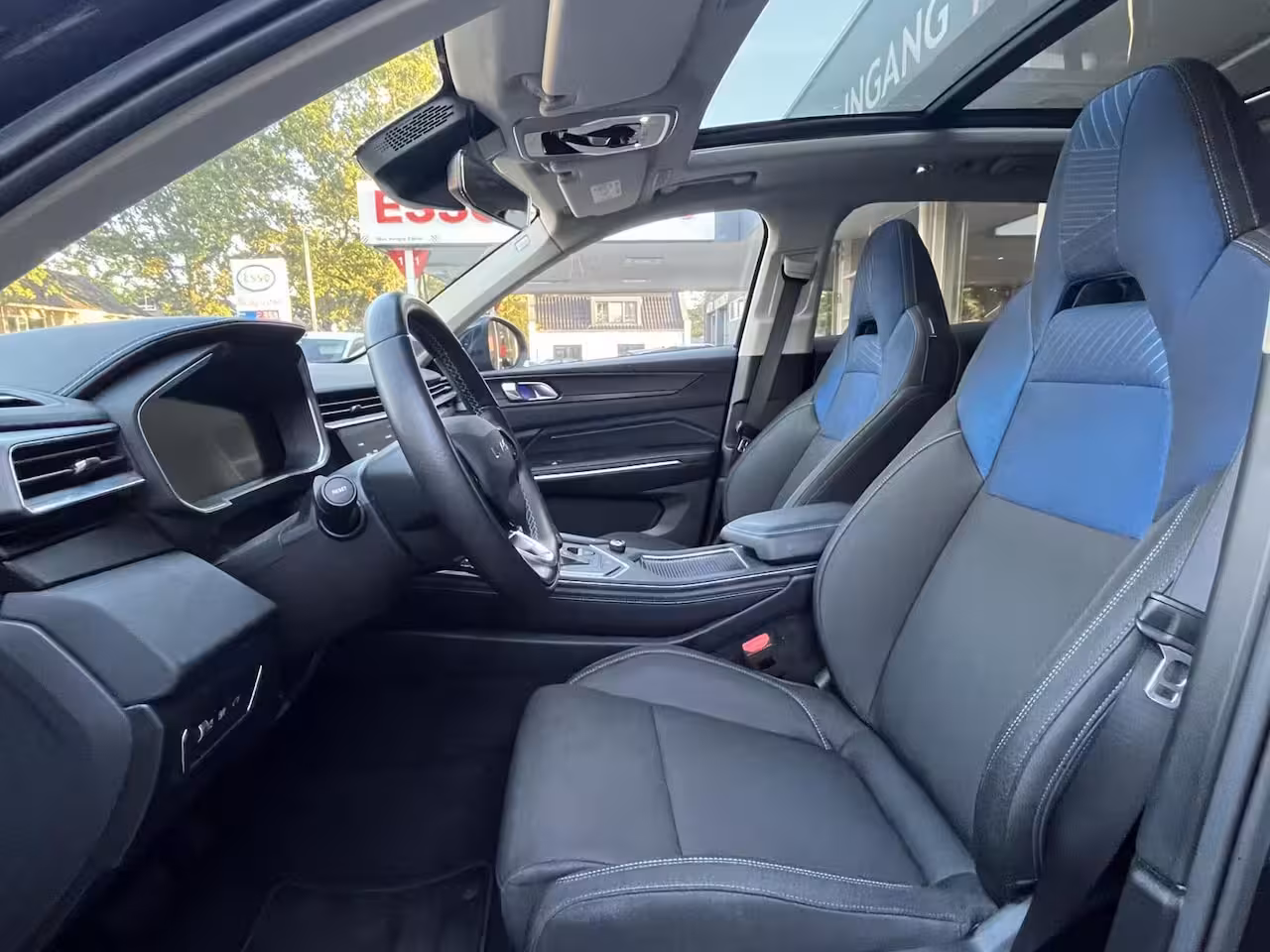 Lynk & Co 01 1.5 Pano, Camera, Carplay, Climat, LM